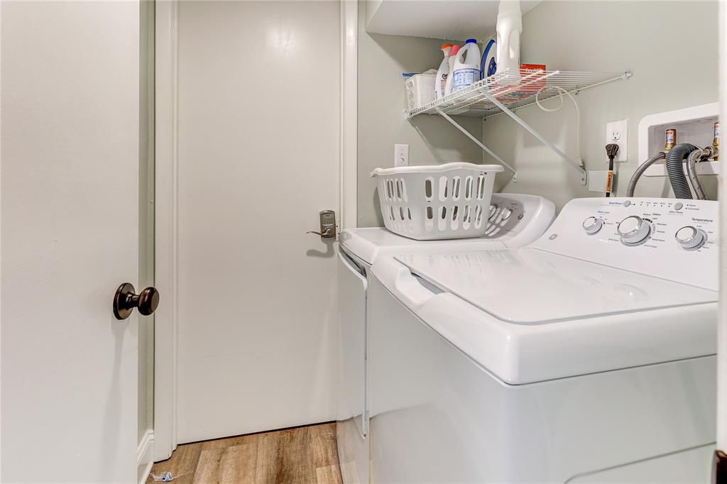 En Venta: $1,900,000 (4 camas, 3 baños, 1835 Pies cuadrados)