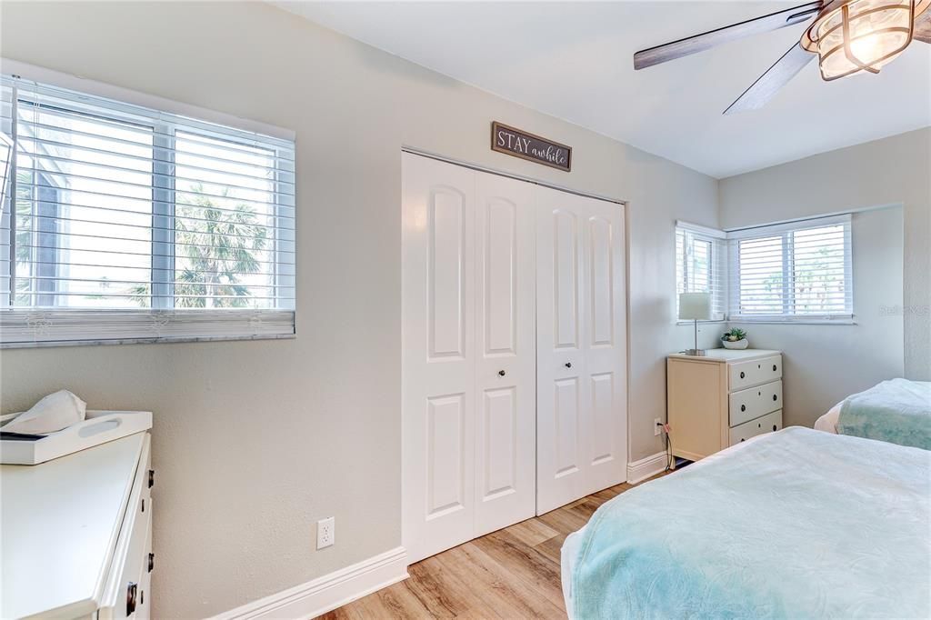 En Venta: $1,900,000 (4 camas, 3 baños, 1835 Pies cuadrados)