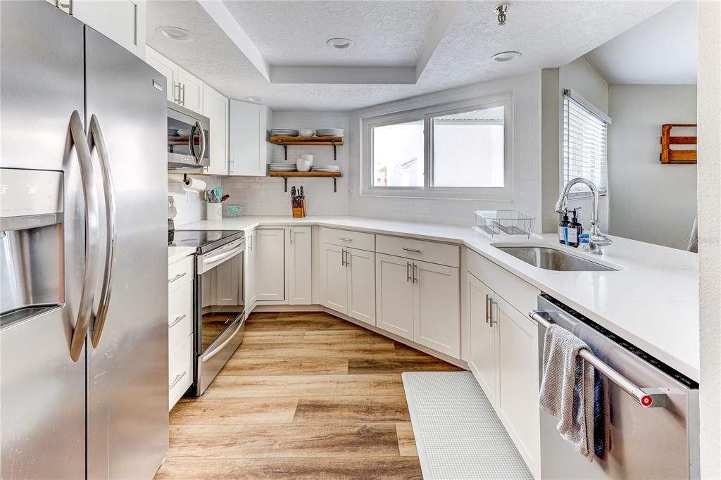 En Venta: $1,900,000 (4 camas, 3 baños, 1835 Pies cuadrados)