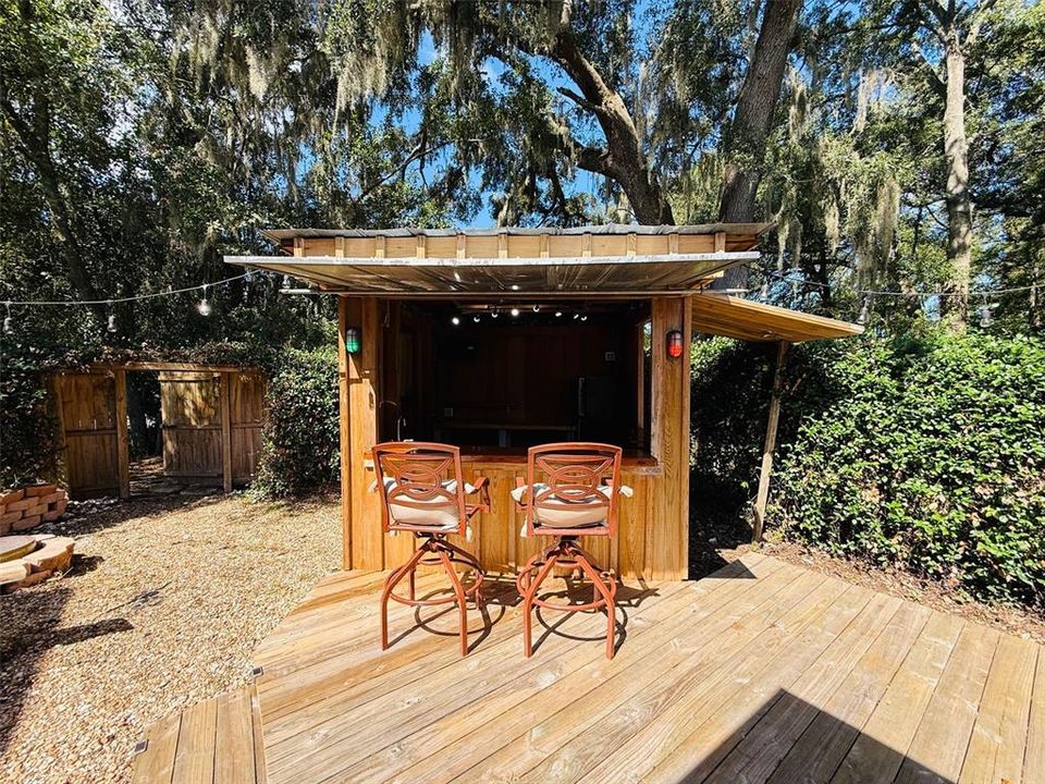 Active With Contract: $330,000 (3 beds, 2 baths, 1620 Square Feet)