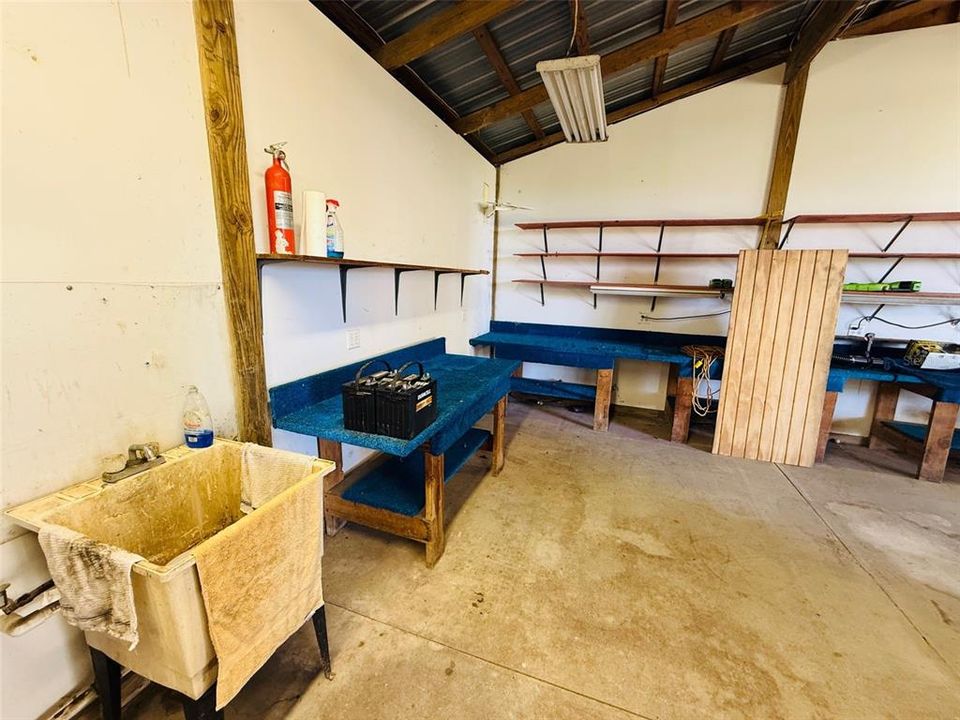 Active With Contract: $330,000 (3 beds, 2 baths, 1620 Square Feet)