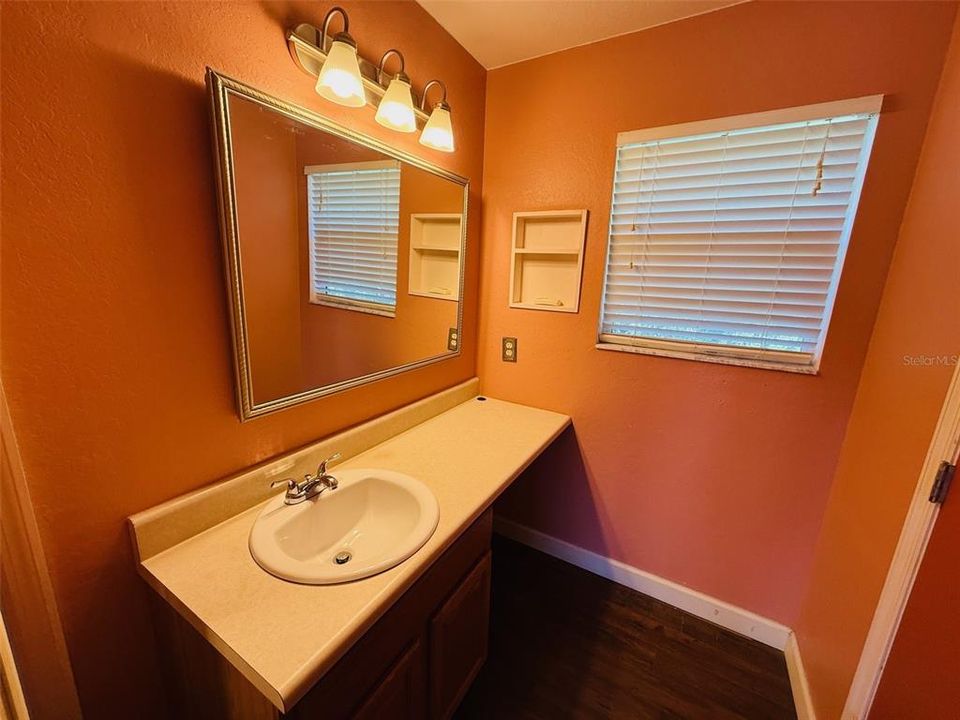 Active With Contract: $330,000 (3 beds, 2 baths, 1620 Square Feet)