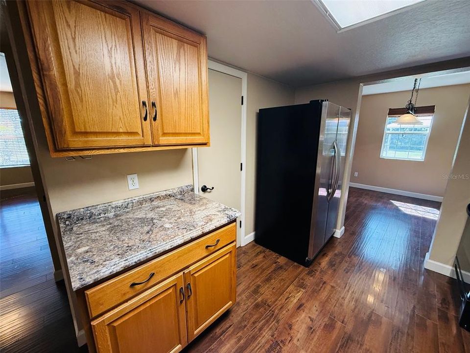 Active With Contract: $330,000 (3 beds, 2 baths, 1620 Square Feet)