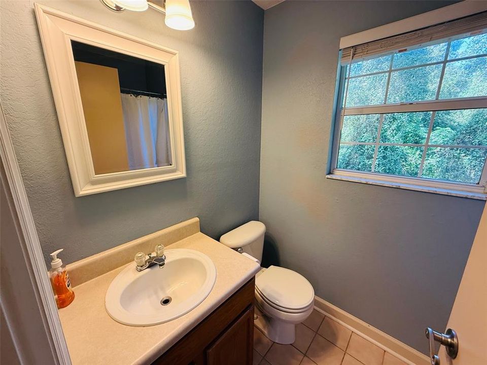 Active With Contract: $330,000 (3 beds, 2 baths, 1620 Square Feet)