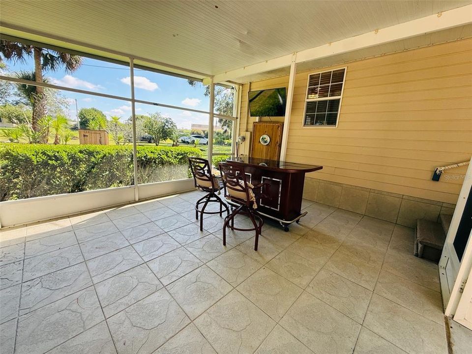 Active With Contract: $330,000 (3 beds, 2 baths, 1620 Square Feet)