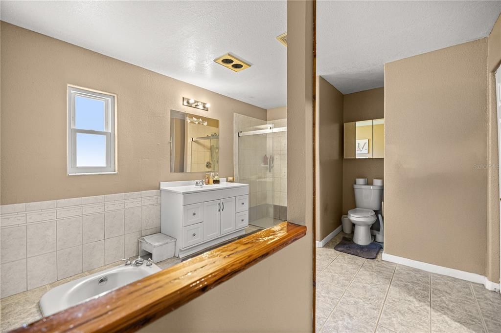 Active With Contract: $299,950 (3 beds, 2 baths, 2242 Square Feet)