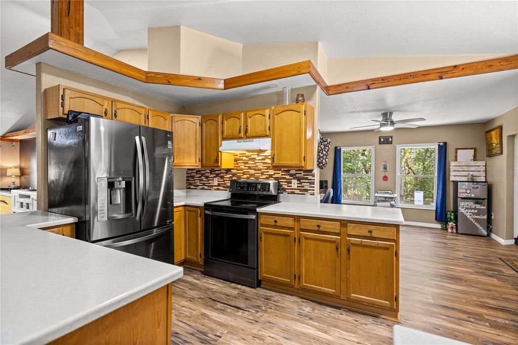 Active With Contract: $299,950 (3 beds, 2 baths, 2242 Square Feet)