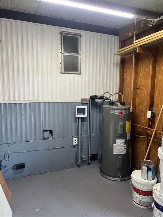 На продажу: $99,900 (2 спален, 1 ванн, 648 Квадратных фут)