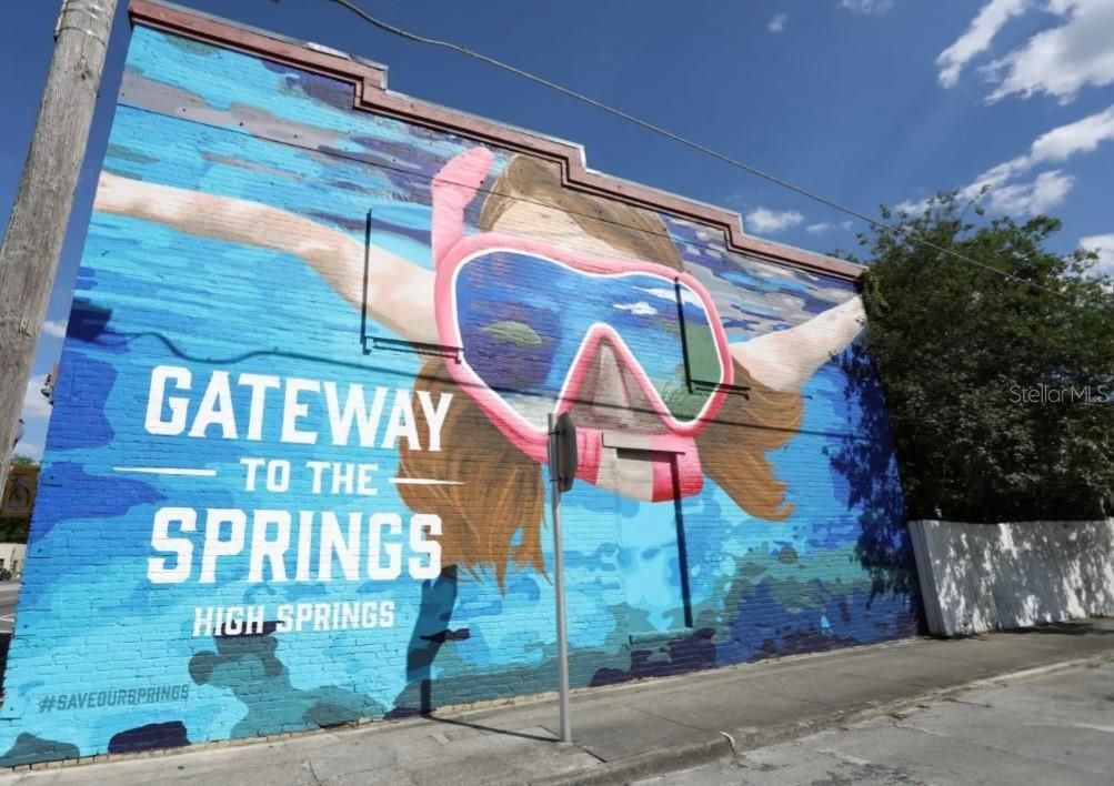 待售: $230,000 (2 贝兹, 1 浴室, 840 平方英尺)