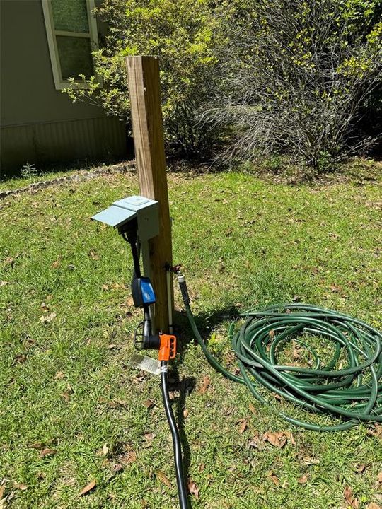 待售: $230,000 (2 贝兹, 1 浴室, 840 平方英尺)