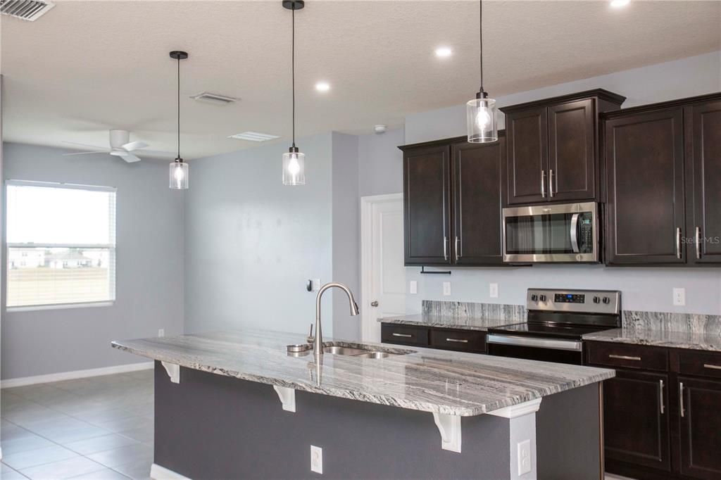 待售: $510,000 (4 贝兹, 3 浴室, 2791 平方英尺)