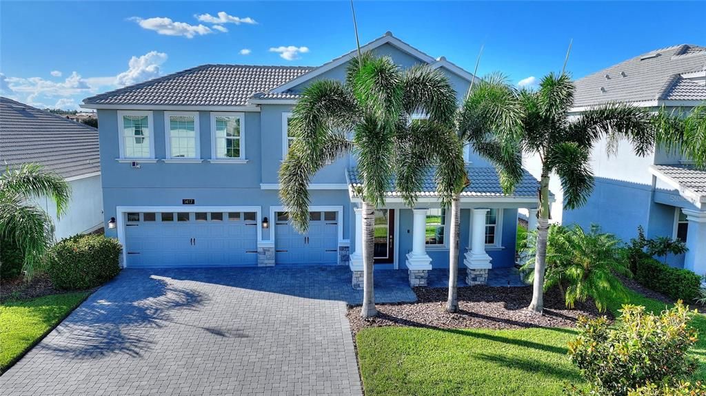 Recently Sold: $899,000 (4 beds, 3 baths, 3305 Square Feet)