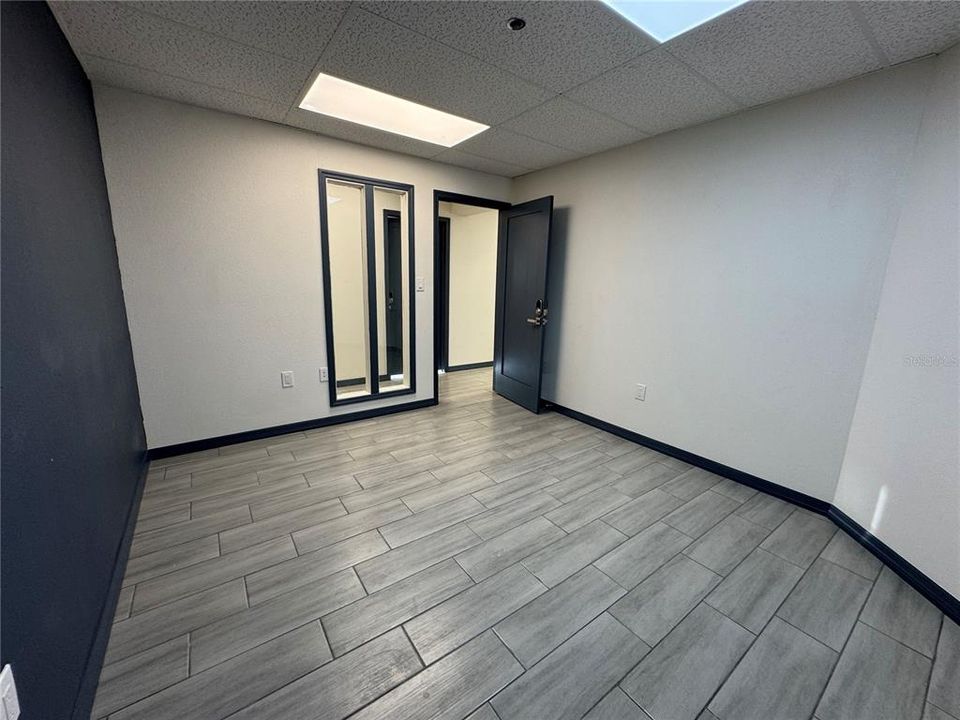 For Sale: $3,600 (0 beds, 0 baths, 1962 Square Feet)