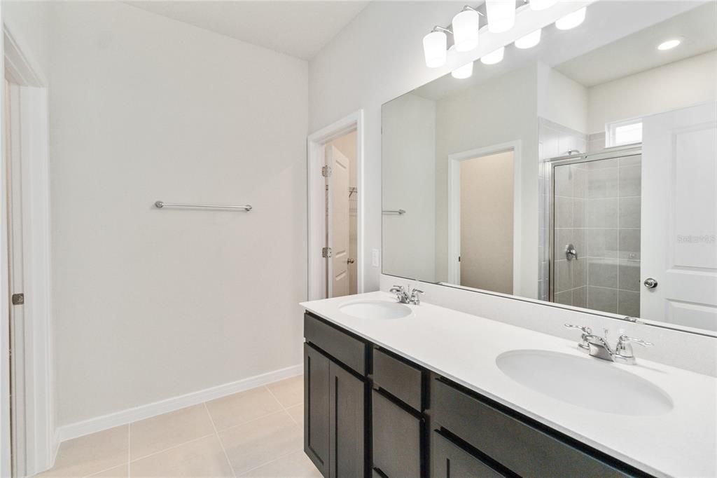 For Rent: $1,995 (4 beds, 2 baths, 1850 Square Feet)