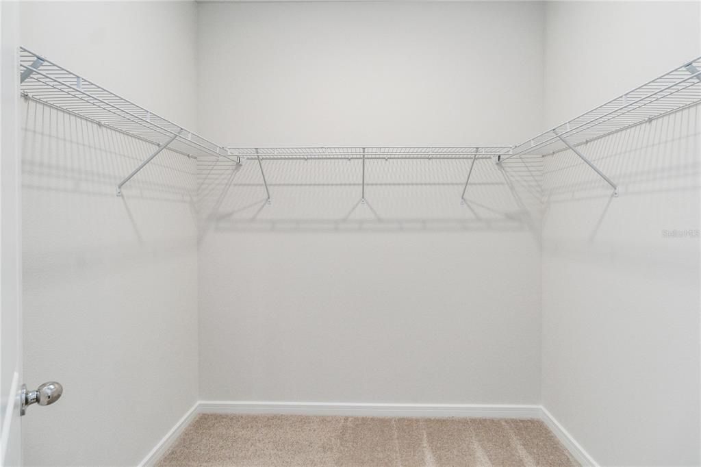 For Rent: $1,995 (4 beds, 2 baths, 1850 Square Feet)