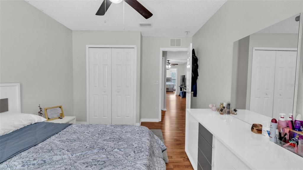 На продажу: $314,900 (3 спален, 2 ванн, 1880 Квадратных фут)