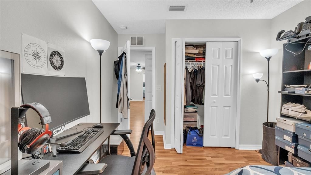 На продажу: $314,900 (3 спален, 2 ванн, 1880 Квадратных фут)