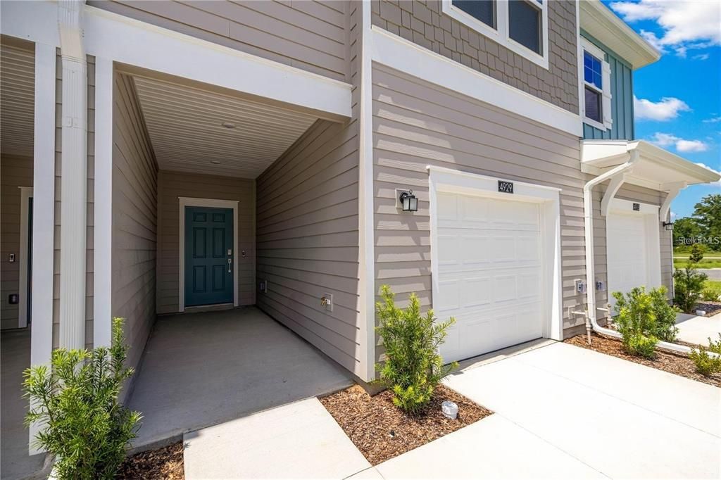 合同活跃: $1,695 (3 贝兹, 2 浴室, 1707 平方英尺)