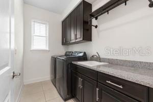 En Venta: $858,000 (4 camas, 3 baños, 2749 Pies cuadrados)