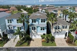 En Venta: $858,000 (4 camas, 3 baños, 2749 Pies cuadrados)