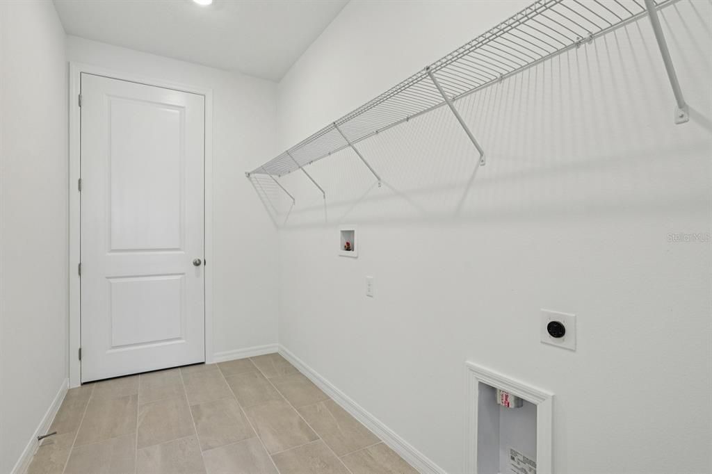 Active With Contract: $429,990 (3 beds, 2 baths, 2066 Square Feet)