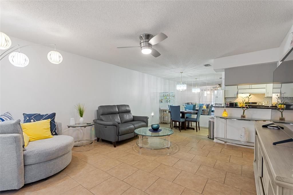 En Venta: $149,000 (1 camas, 1 baños, 696 Pies cuadrados)