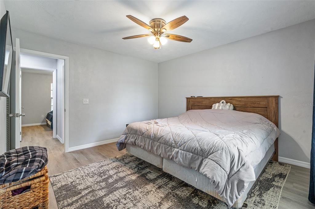 For Sale: $300,000 (3 beds, 2 baths, 1344 Square Feet)