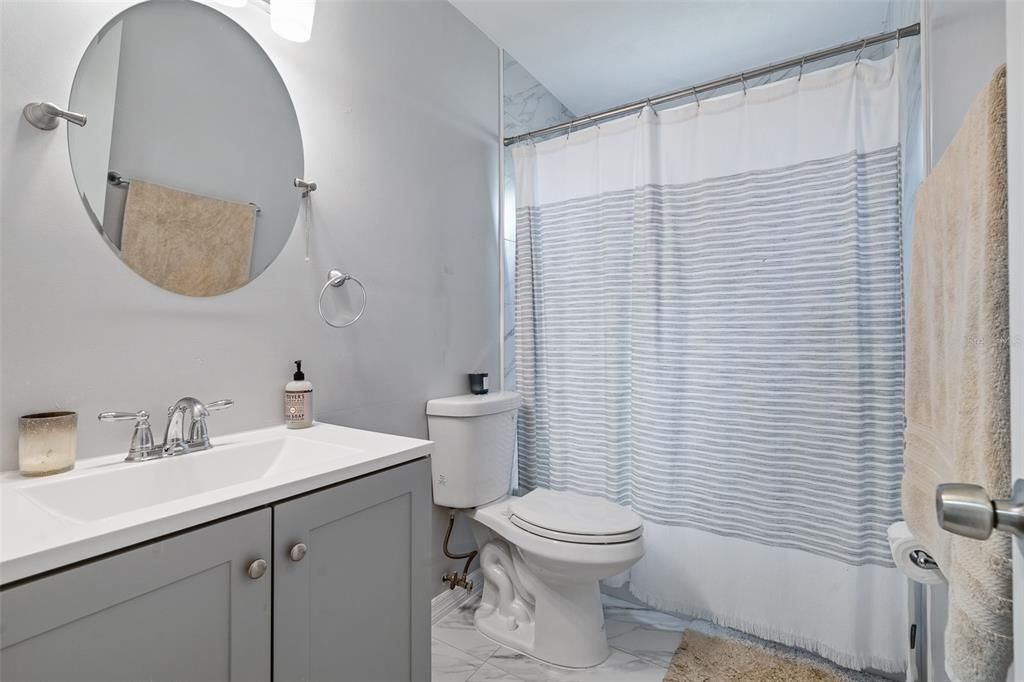 For Sale: $300,000 (3 beds, 2 baths, 1344 Square Feet)