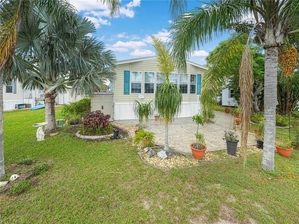 For Sale: $250,000 (2 beds, 2 baths, 1128 Square Feet)