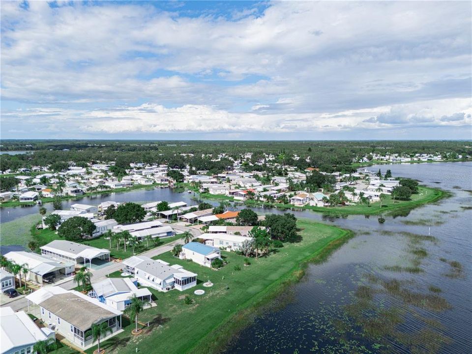 For Sale: $250,000 (2 beds, 2 baths, 1128 Square Feet)