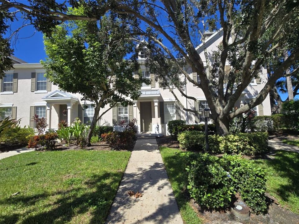 最近售出: $279,000 (2 贝兹, 2 浴室, 1496 平方英尺)