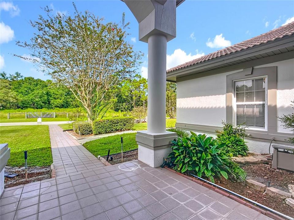 En Venta: $685,000 (4 camas, 3 baños, 3327 Pies cuadrados)