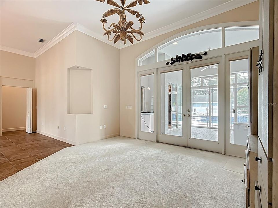 En Venta: $685,000 (4 camas, 3 baños, 3327 Pies cuadrados)