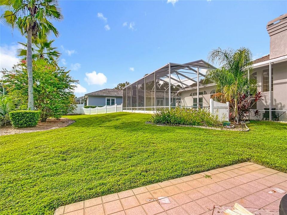 En Venta: $685,000 (4 camas, 3 baños, 3327 Pies cuadrados)