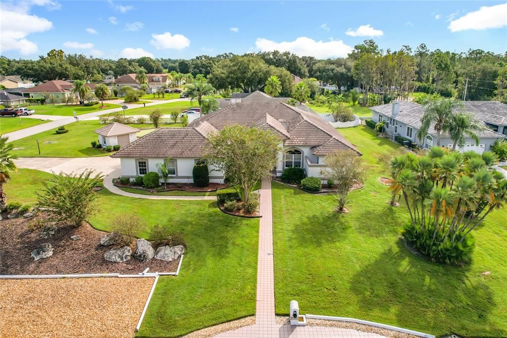 En Venta: $685,000 (4 camas, 3 baños, 3327 Pies cuadrados)