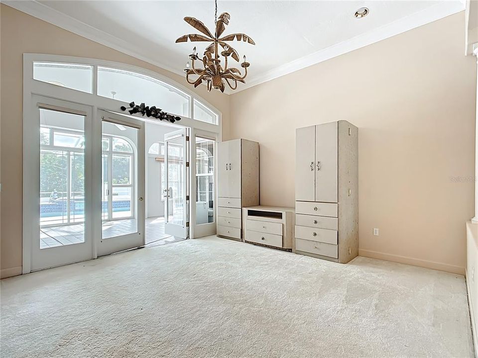 En Venta: $685,000 (4 camas, 3 baños, 3327 Pies cuadrados)