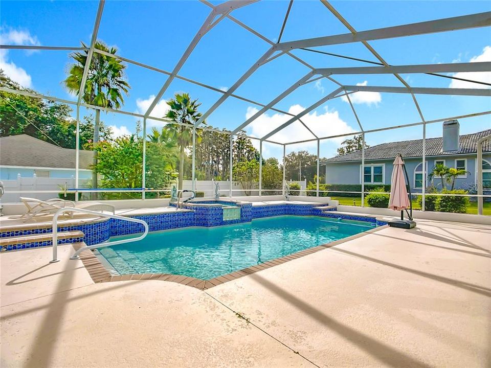 En Venta: $685,000 (4 camas, 3 baños, 3327 Pies cuadrados)