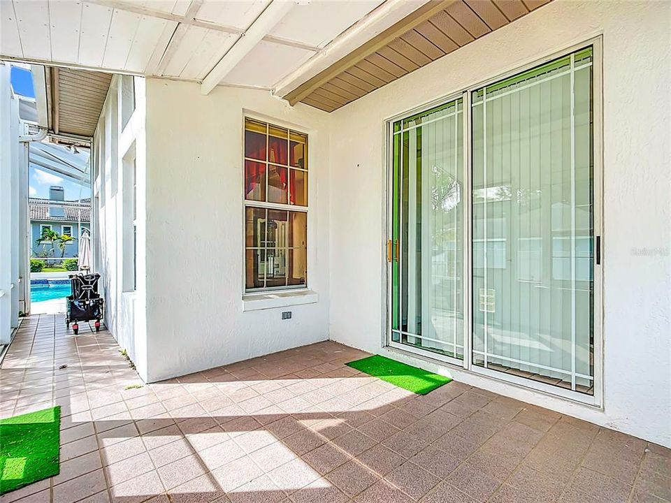 En Venta: $685,000 (4 camas, 3 baños, 3327 Pies cuadrados)