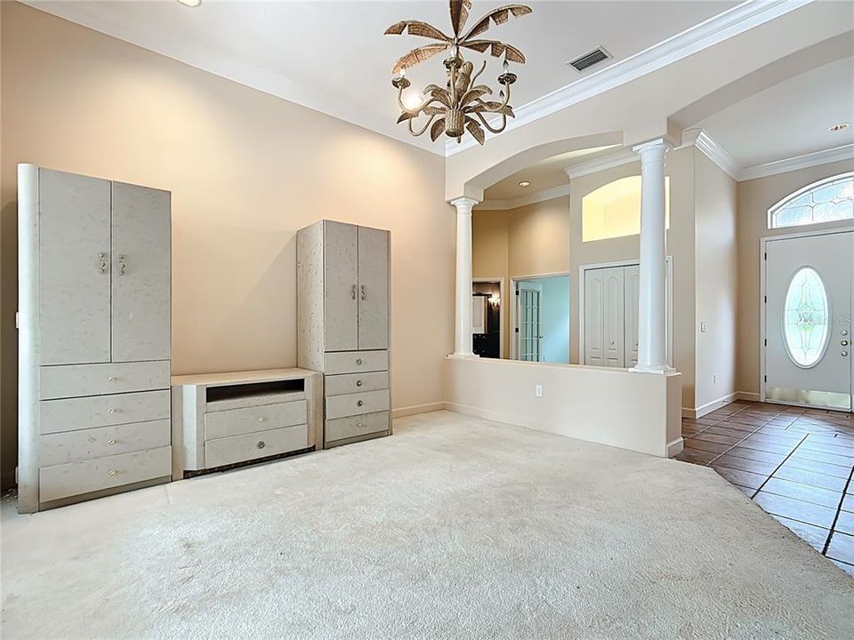 En Venta: $685,000 (4 camas, 3 baños, 3327 Pies cuadrados)