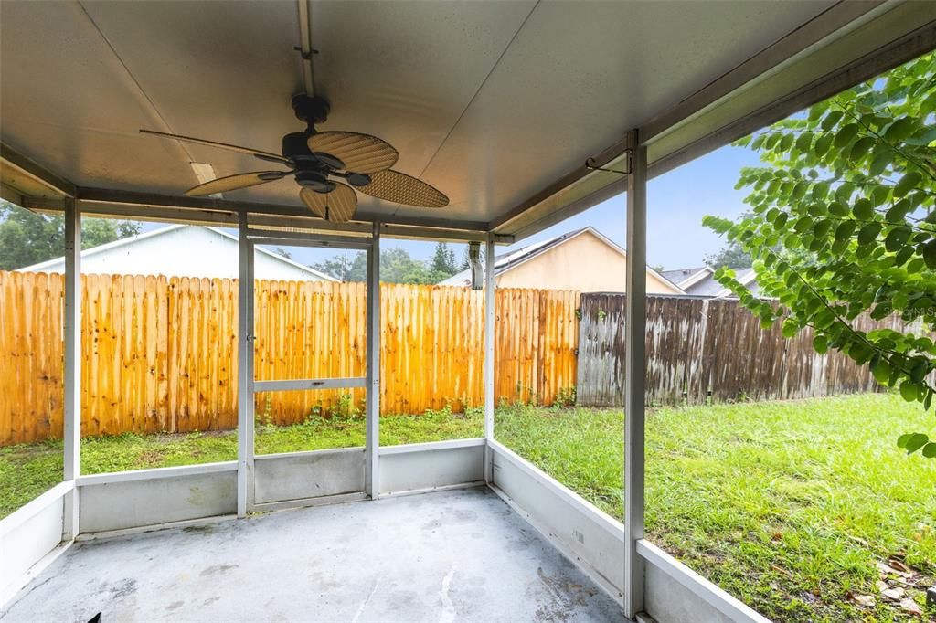 Active With Contract: $310,000 (3 beds, 2 baths, 1239 Square Feet)