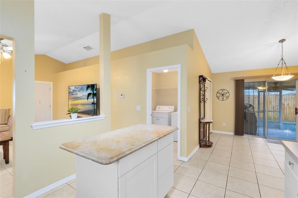 Active With Contract: $310,000 (3 beds, 2 baths, 1239 Square Feet)