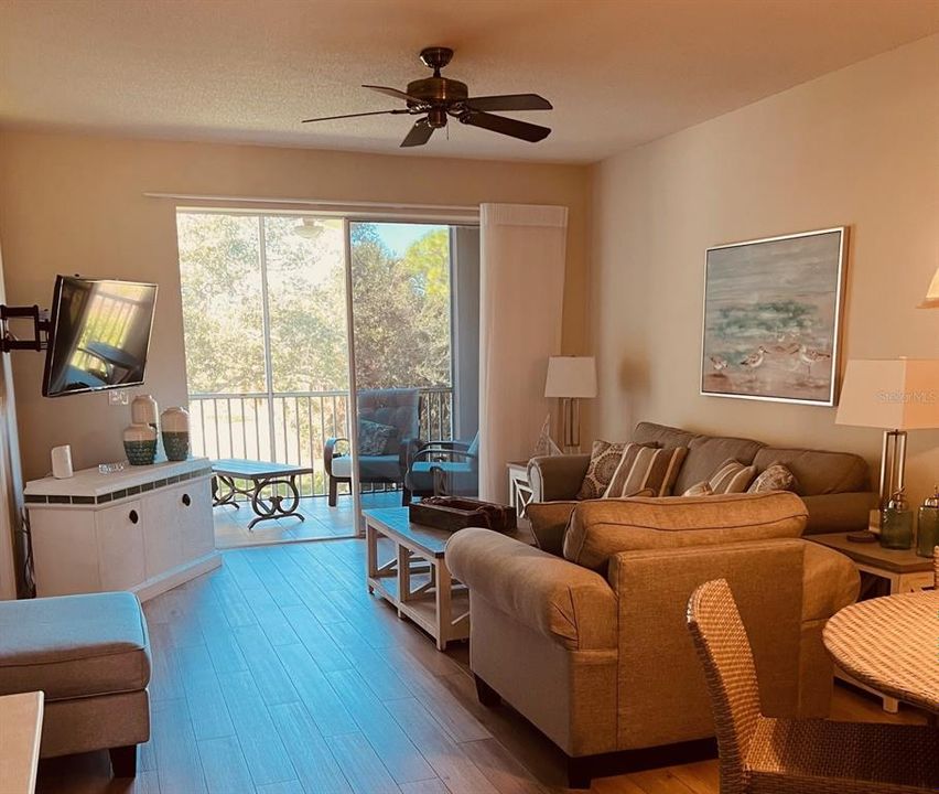 For Rent: $5,500 (2 beds, 2 baths, 1106 Square Feet)