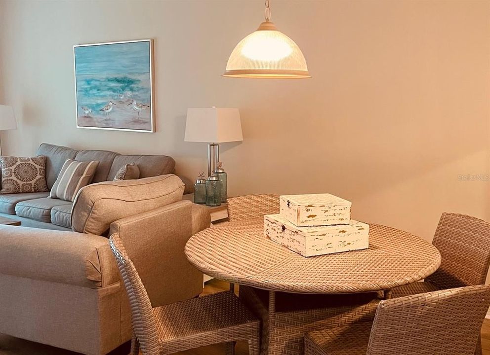 For Rent: $5,500 (2 beds, 2 baths, 1106 Square Feet)