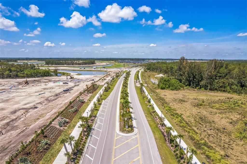 Active With Contract: $414,990 (4 beds, 2 baths, 1942 Square Feet)