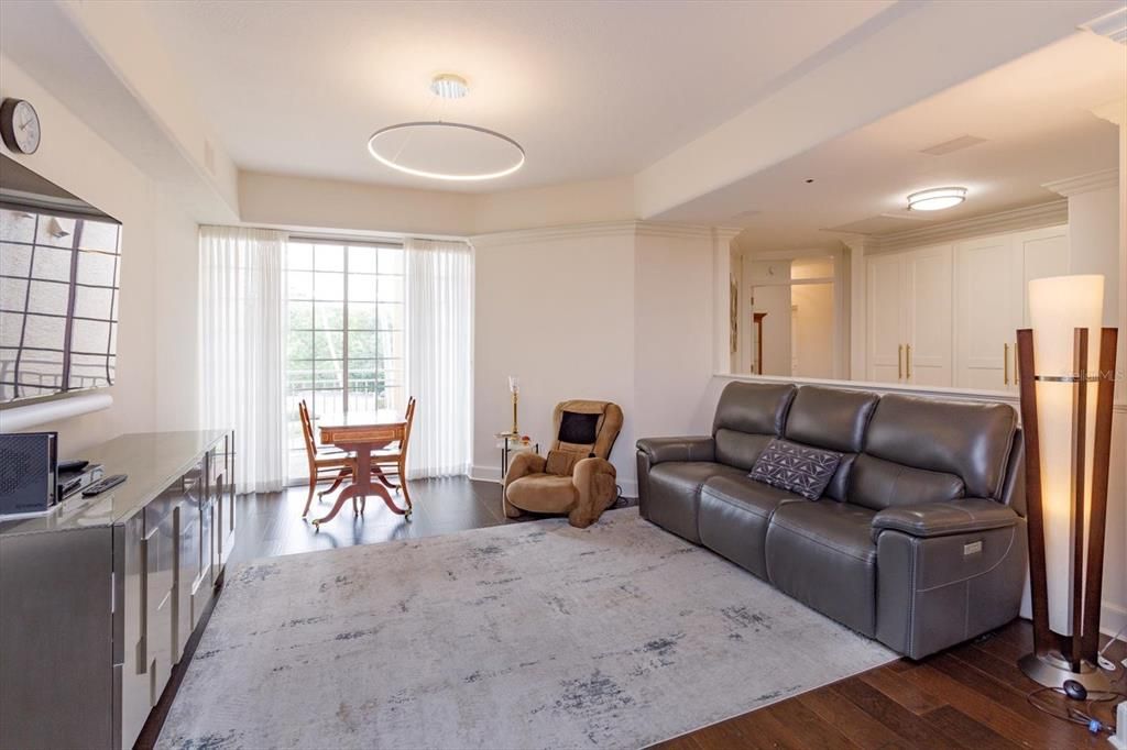 En Venta: $1,195,000 (3 camas, 3 baños, 3187 Pies cuadrados)