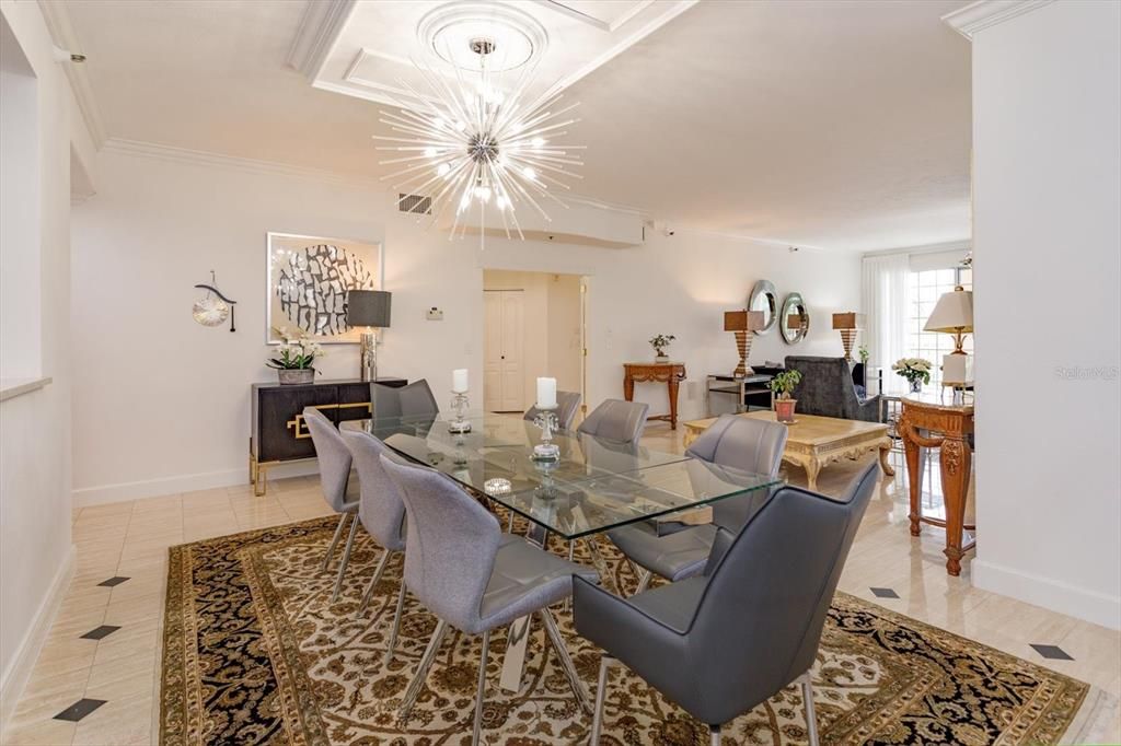 En Venta: $1,195,000 (3 camas, 3 baños, 3187 Pies cuadrados)