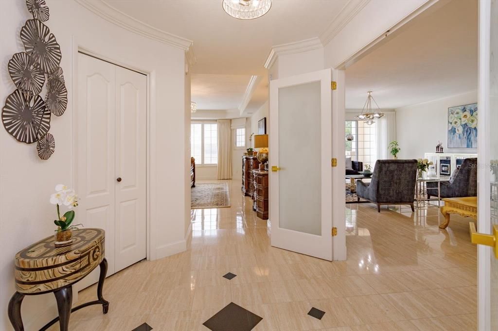 En Venta: $1,195,000 (3 camas, 3 baños, 3187 Pies cuadrados)