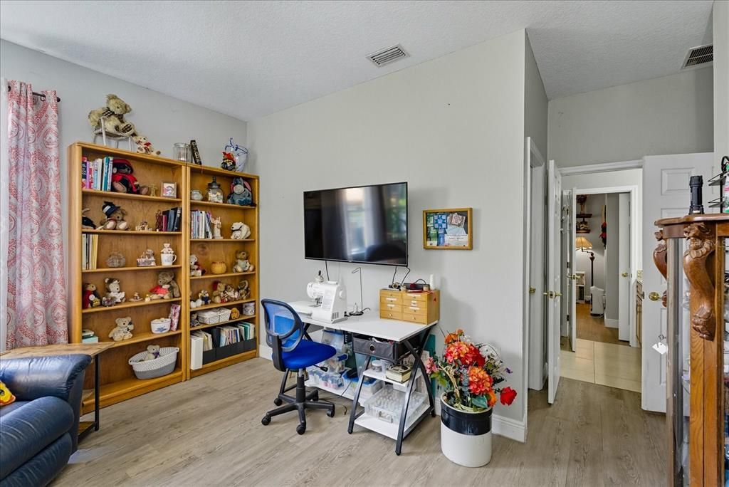 Active With Contract: $498,000 (5 beds, 3 baths, 3216 Square Feet)