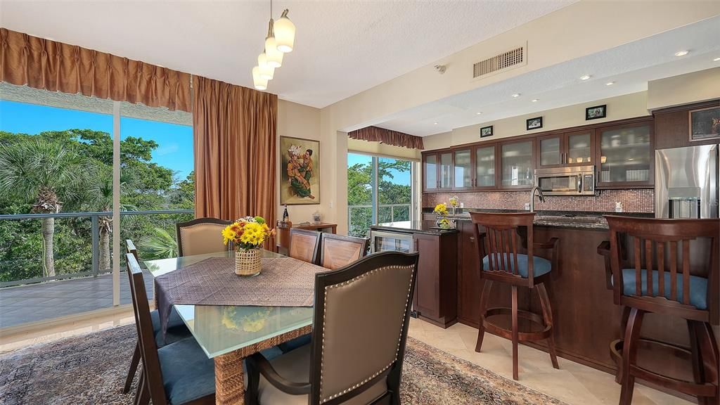 For Sale: $1,599,000 (3 beds, 3 baths, 1980 Square Feet)