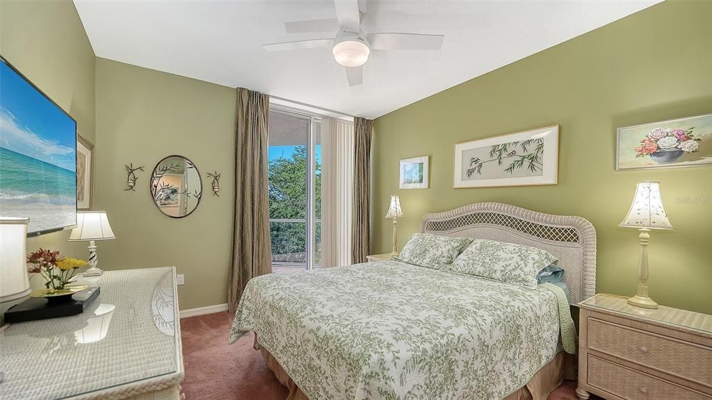 For Sale: $1,599,000 (3 beds, 3 baths, 1980 Square Feet)